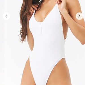 WHITE ONE PIECE SWIMSUIT NWT & NEVER WORN